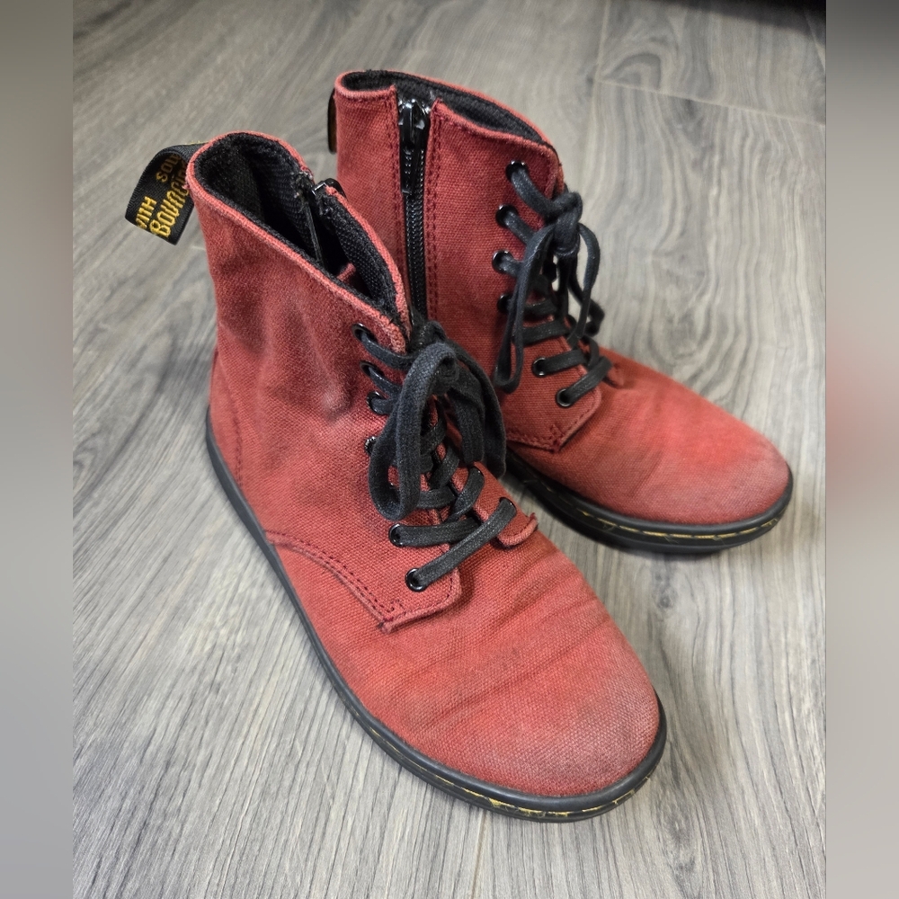 Dr. Martens Shoreditch Canvas Hightop Boots Maroon/Red Size 1Y